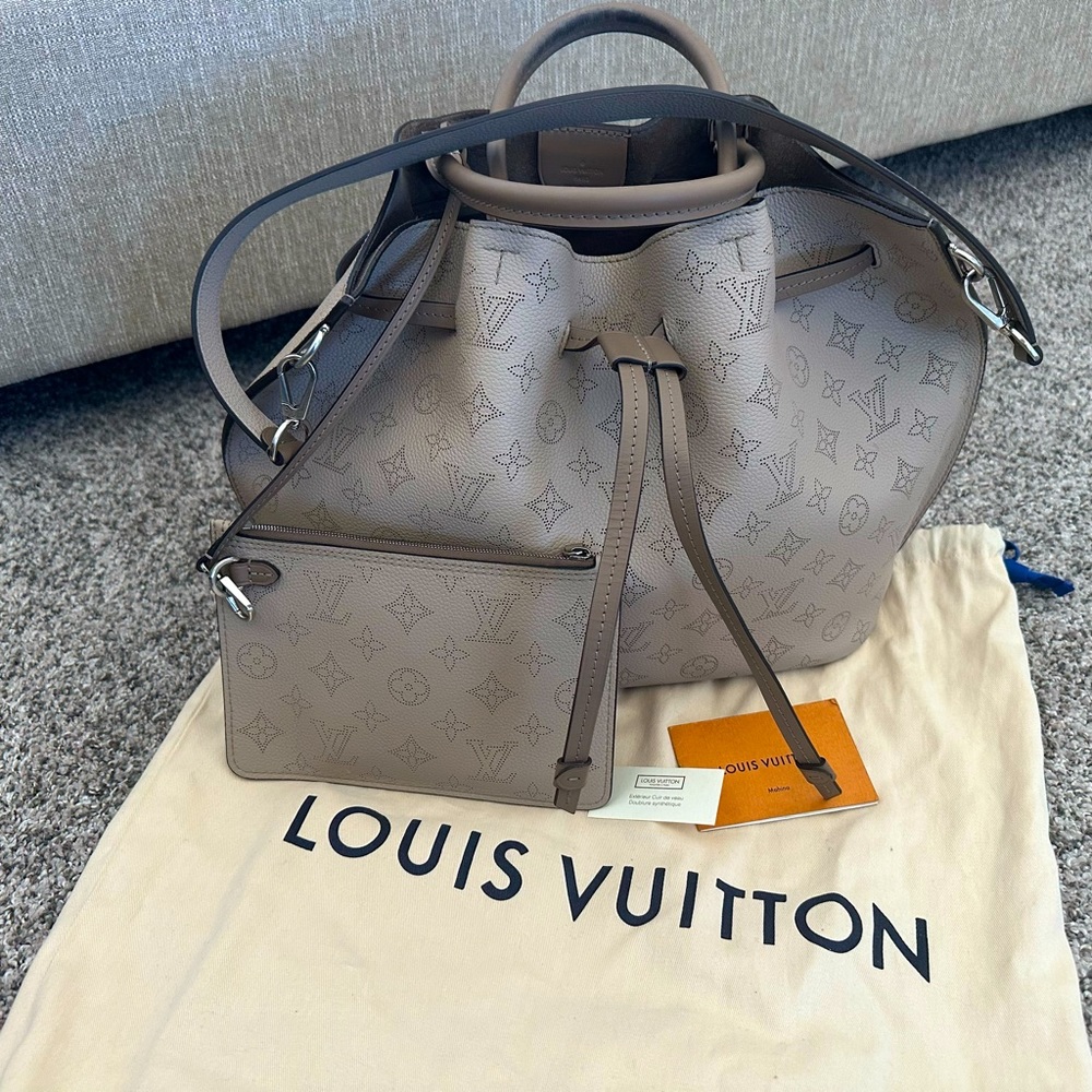 Louis Vuitton Girolata Mahina